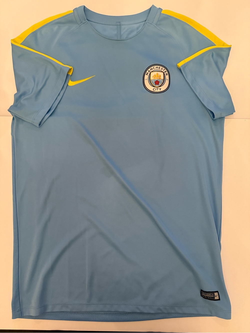 Nike Manchester City ‘17-‘18 Training Soccer Jersey (Large)